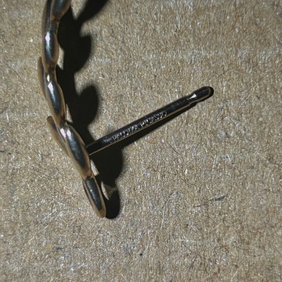 Authentic Tiffany & Co Paloma Picasso Olive leaf climber earrings - Picture 4 of 5